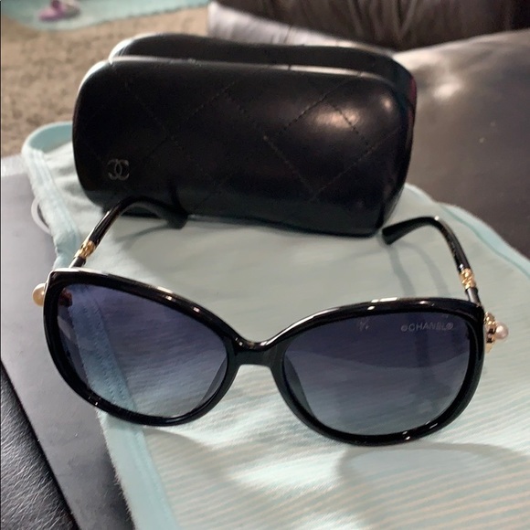 CHANEL Accessories - Black Chanel sunglasses